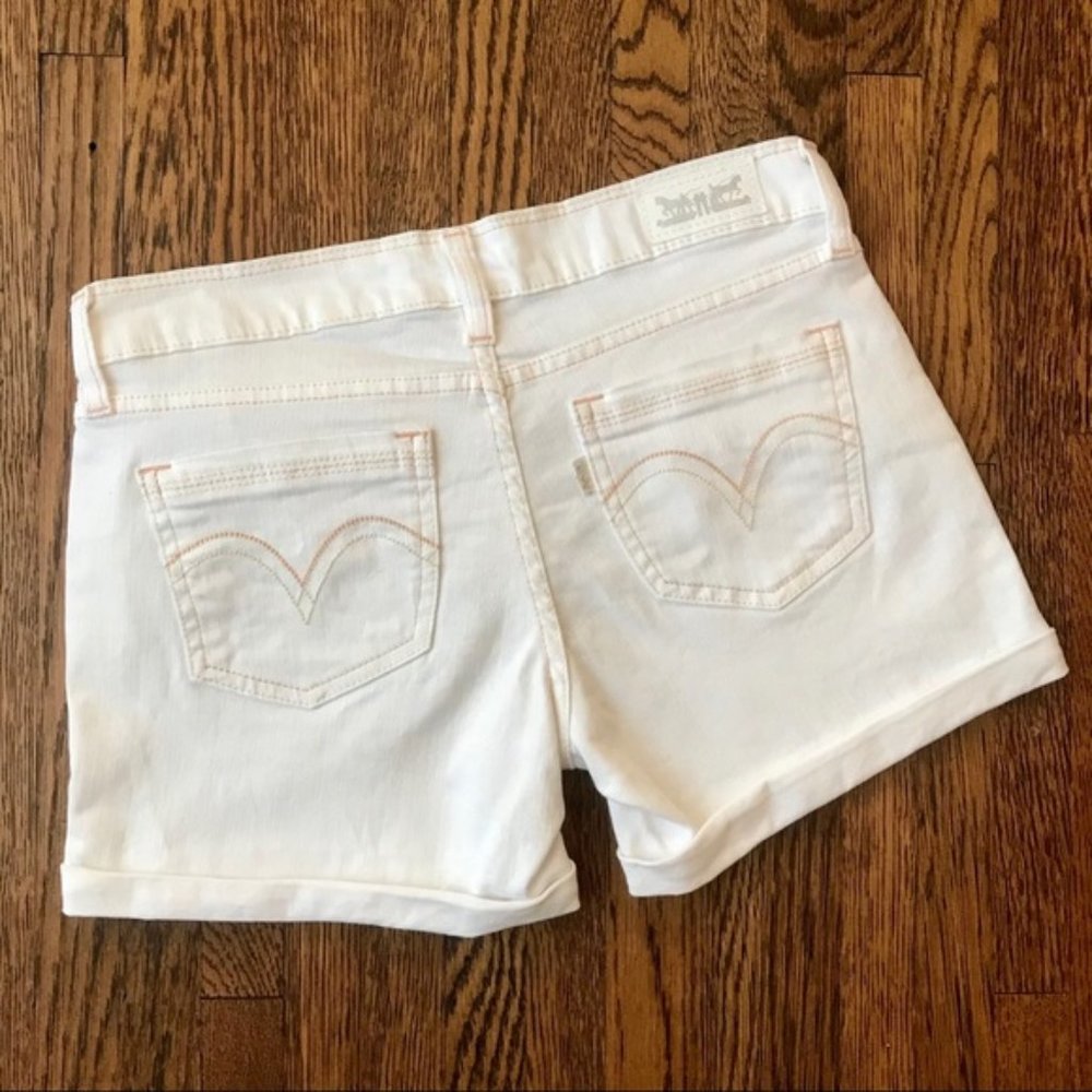 Levi's White Denim Shorts Two Tone Stitching